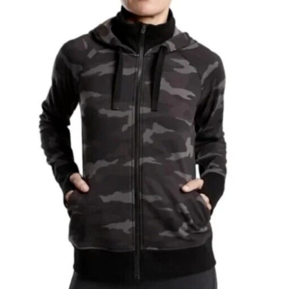 Athleta Triumph Camo Zip Hoodie Jacket Size Medium Athletic Athleisure Stretch
